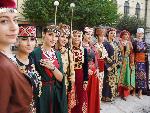 Варна  - Ревю на арменски национални носии<br />
Празник