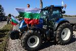 Зърнарите блокираха пътя за София след село Ясен край Плевен