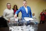 Варна - Избори - Иван Портних гласува