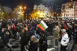 СОФИЯ - Протест на футболни фенове за оставка на БФС - Сблъсъци с полицията и погроми<br />