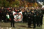 СОФИЯ - Протест на футболни фенове за оставка на БФС - Сблъсъци с полицията и погроми<br />