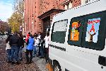 Столичани се изследват анонимно  за ХИВ/СПИН пред Народния театър "Иван Вазов"