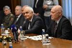 София - министър Тагарев подписа колективен трудов договор със синдикатите
