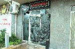 Подпалиха бръснарски салон в Бургас