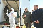 Зам.министър и директор на БАБХ демонстрират взимане на проба за трихинелоза и АЧС от дива свиня