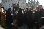 Почит към жертвите на комунизма пред меморалния паметник в София