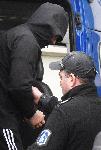 Варненският окръжен съд разгледа  мярка за неотклонение на 34-годишния общински служител Камен Х. Той е обвинен в получаването на  подкуп