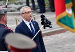 София - Церемония по издигане на националното знаме пред Паметника на Незнайния воин