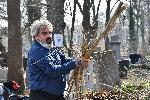 СОФИЯ - Централни софийски гробища - Акция на доброволци от Гората БГ за разчистване на гробищния парк