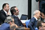 София - Извънредно заседание на Парламента за оставката на Мария Габриел