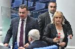 София - Извънредно заседание на Парламента за оставката на Мария Габриел