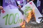 София - Протест на медицински специалисти пред СО