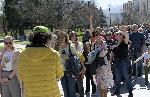 София – Опашка за фиданки в парка на НДК