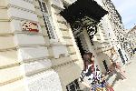 Десетки граждани влязоха да разгледат емблематични сгради по-случай 145 години от обявяването на София за столица