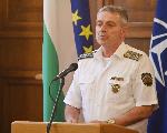 София - Министър и адмирал награждават треньора Илиан Илиев
