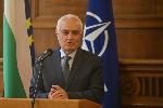 София - Министър и адмирал награждават треньора Илиан Илиев