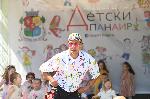 София - Деца празунват 1 юни - пред Народния театър