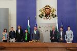 София – Връчване на националния флаг на олимпийските отбори по природни науки