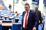 София- Заседание на НС-изключиха 17 депутати от ДПС
