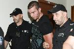 Докараха в бургаския съд Христо Петров, който строши челюста на момче  с бокс