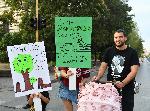 София - протест-изсичане на дървета-Опълченска