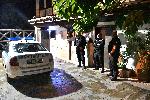 София - кв.Бояна-жилището на Ахмед Доган-поддръжници и полиция
