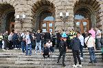 ЦИК се събира на извънрдено заседание, заради регистрацията на ДПС и никой не се допуска в сградата