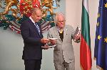 София - Президент-награждаване - историците  проф.Георги Николов и проф.Щайнер