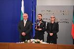 София - Премиерът Димитър Главчев ще награди авиационните екипи, които евакуираха български граждани от Ливан