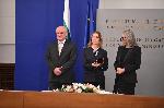 София - Премиерът Димитър Главчев ще награди авиационните екипи, които евакуираха български граждани от Ливан