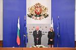 София - Премиерът Димитър Главчев ще награди авиационните екипи, които евакуираха български граждани от Ливан
