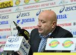 Плувецът Цанко Цанков дава пресконференция за отново отменения му световен рекорд -  120 км във водите на Дунав
