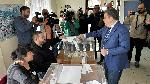 Хасково - Избори за парламент - Асен Василев гласува