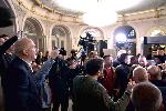 София - Протест пред Народния театър -  протест срещу спектакъла `Оръжията и човекът`, поставен от Джон Малкович