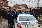 При засилено полицейско присъствие Киро-Японеца раздаде храна в 75-то столично училище и извърши евангелизация извън него