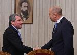 София - Президентът приема за консултации представители на "Има такъв народ"
