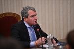 София - Президентът приема за консултации представители на