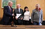 Богдан Николов направи дарение на плевенския исторически музей
