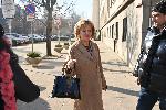 София - Изправи се.БГ и Мая Манолова - подписка за таван на банковите такси