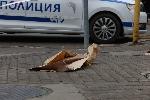 София - Жена намушка двама мъже в центъра на София