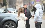 София - Жена намушка двама мъже в центъра на София