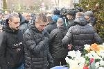 Софияв - ПФК-Левски - поднасяне на цветя пред паметника на Апостола
