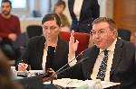 София - заседание на здравната комисия в парламента