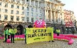 София - Акция на Грийнпийс- розов октопод пред МС