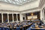 На днешното си заседание депутатите ще изслушат министри за водната криза и ще изберат управител на НЗОК