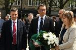 Кметът Васил Терзиев откри изложбата „Отломки от един следобед“