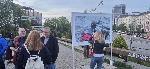 София - Изложба Антрактически хора - Моста на влюбените