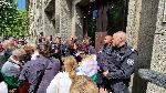 София - Протест пред Агенцията по храните - защита стадата на бай Георги от Велинград