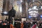 Варна  - Стотици миряни посрещат патриарх Даниил