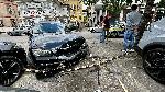 18-годишен водач на БМВ помете три паркирани коли в Хасково